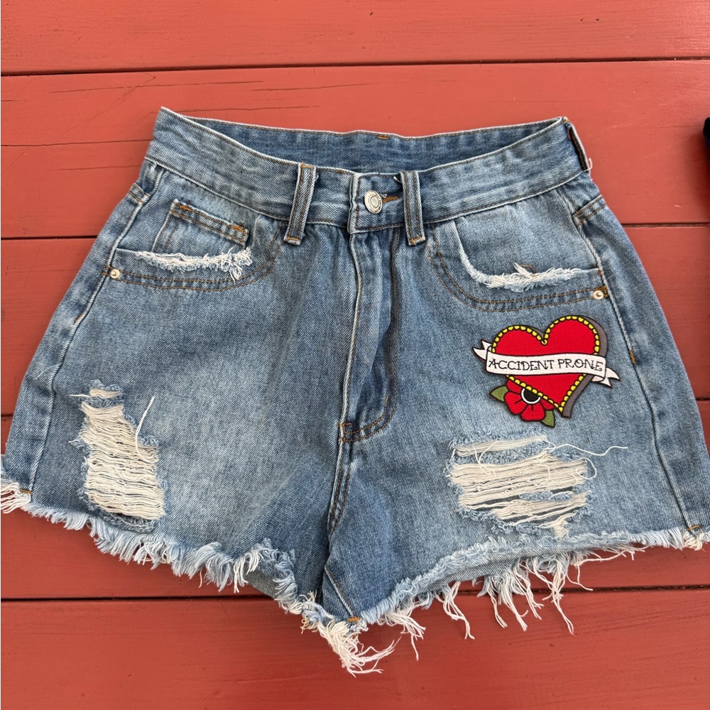 SHEIN Blue Distressed Jean Shorts with Red Heart Patch